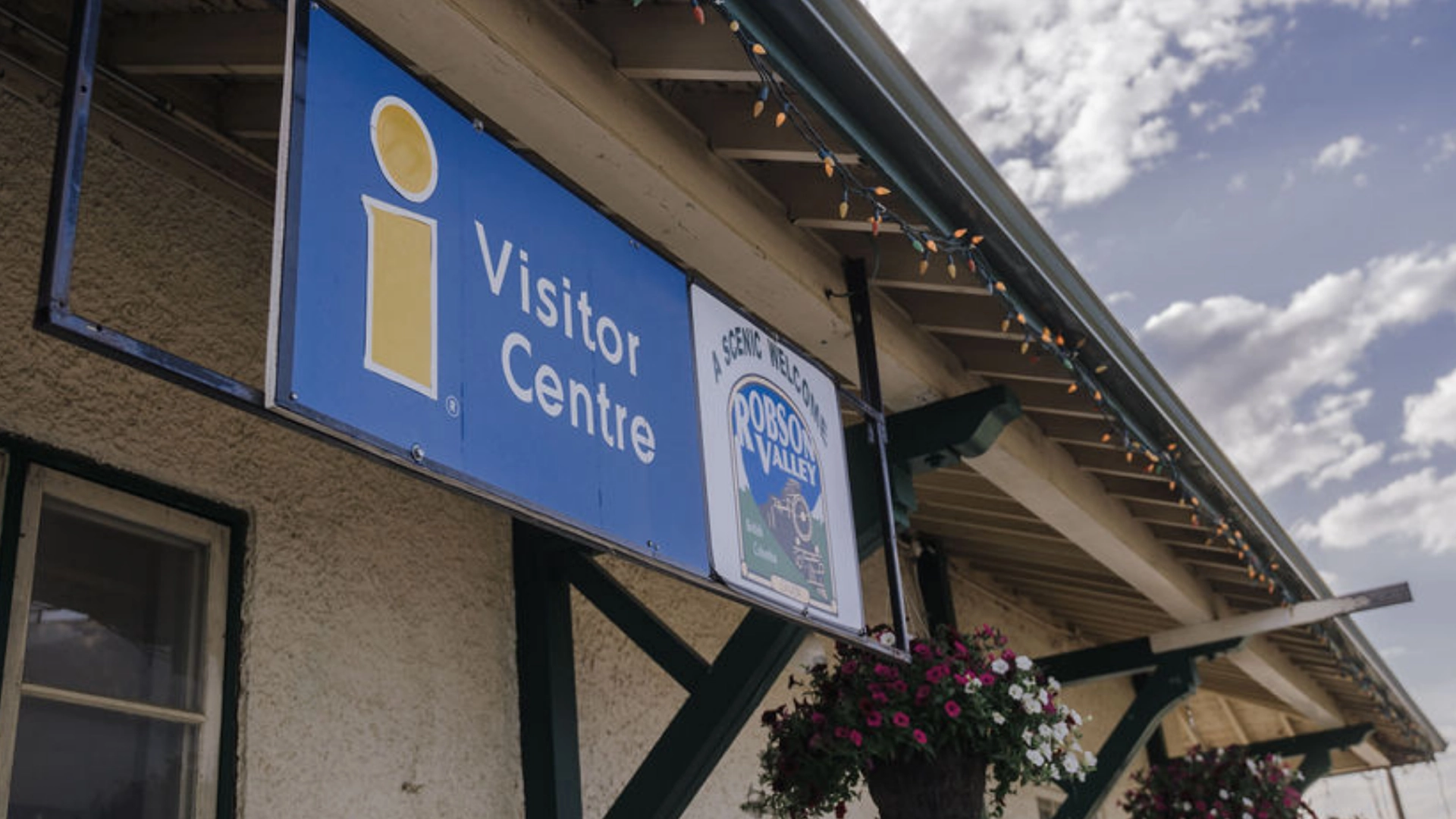 Front of the visitor centre
